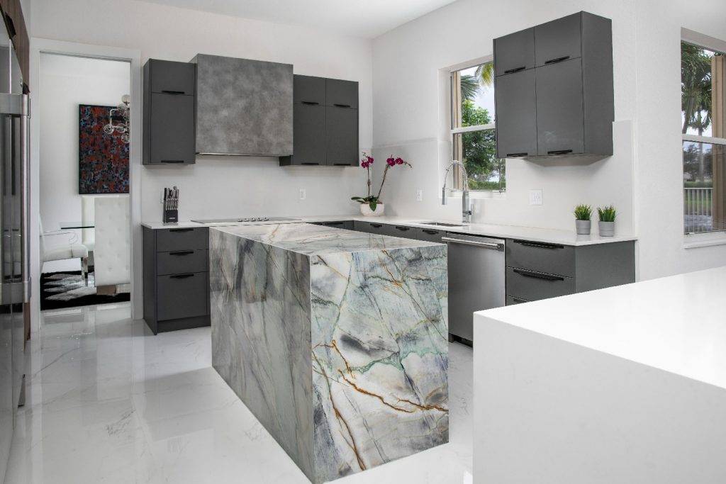 Arizona Shadow Quartzite Kitchen