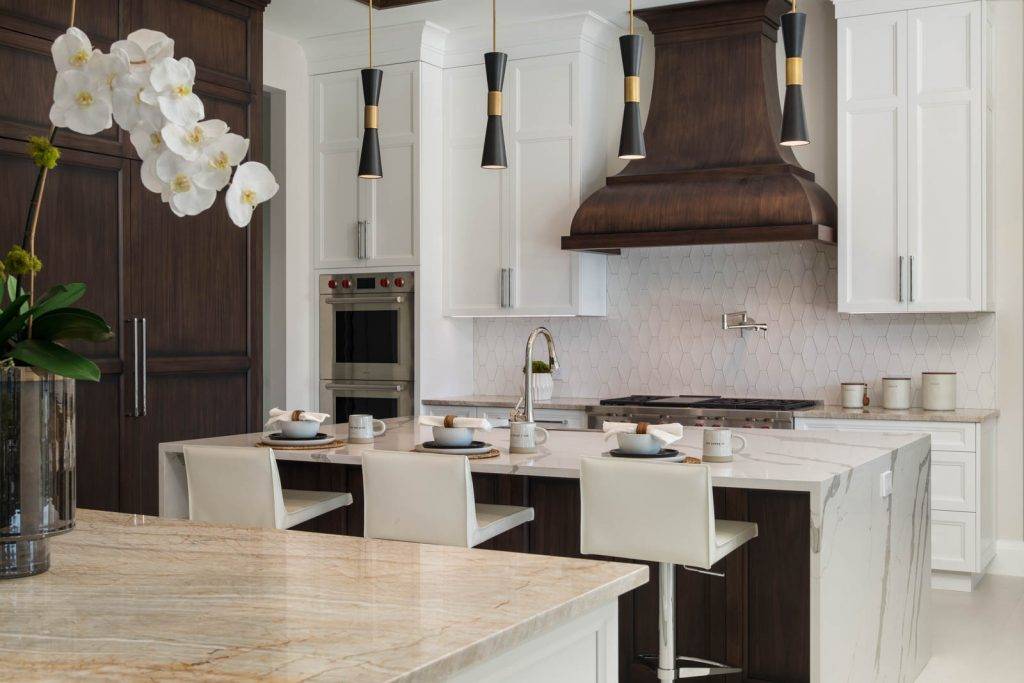 Verona Quartz Island Chateau Blanc Counter Stools