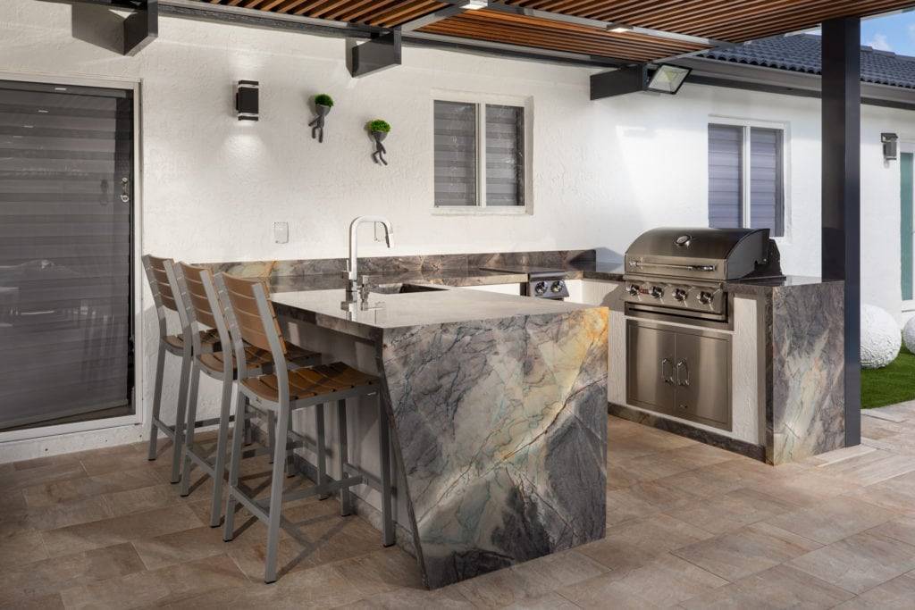 Arizona Shadow Quartzite Outdoor Kitchen