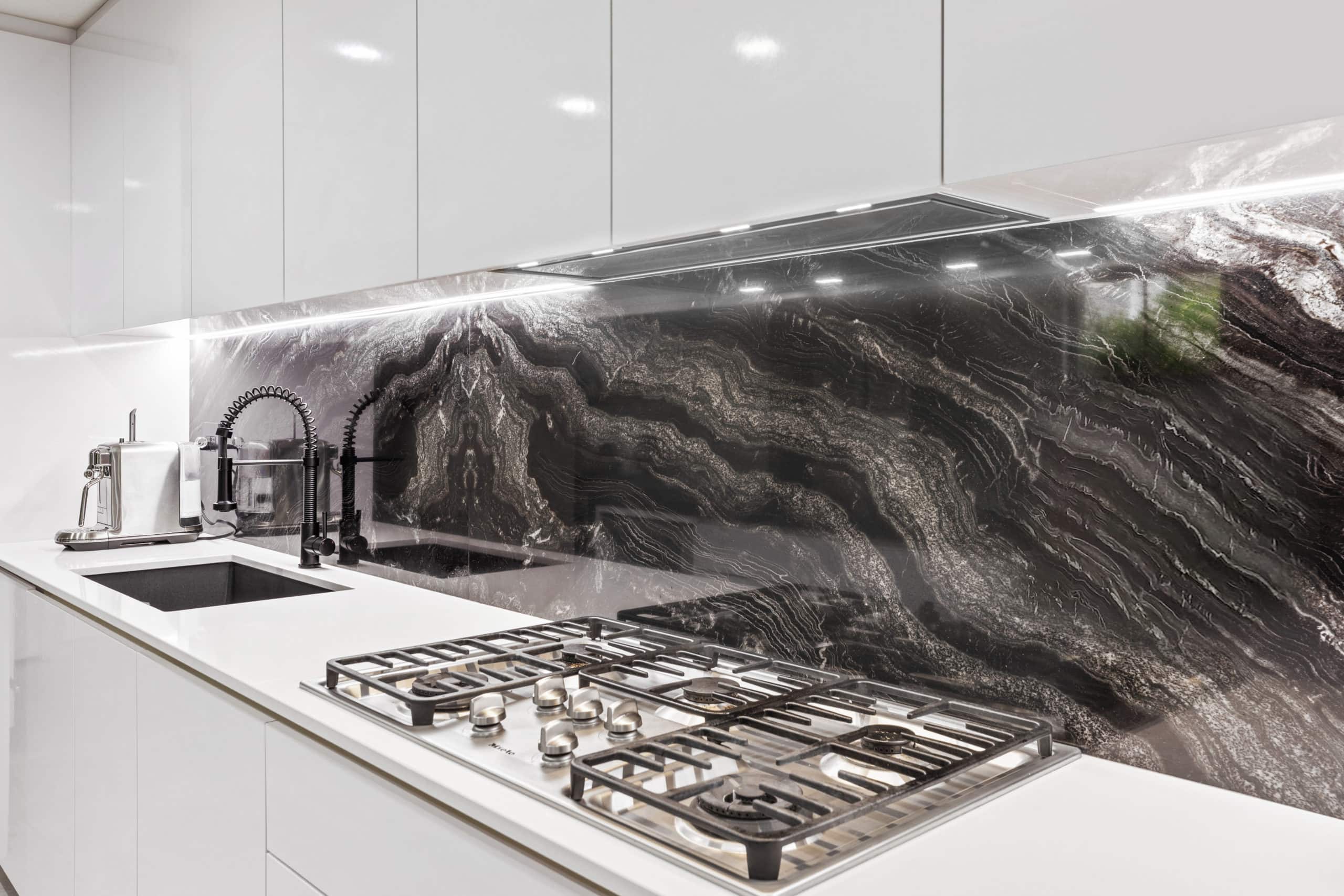 Agathat Quartzite Kitchen Featured Scaled