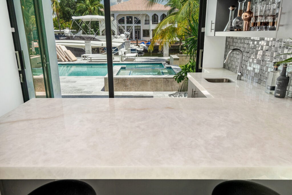 Sea Island Home Cristallo Quartzite Bar 10